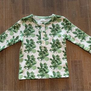 Kate Quinn Long Sleeve sport Henley Shirt ☘️Clover Bouquet Shamrock Sz 6-12